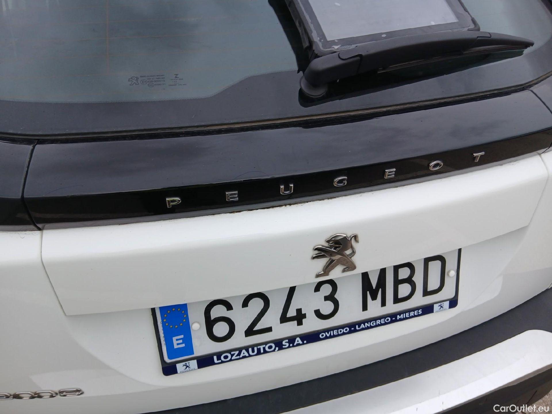  Peugeot  2008 PEUGEOT  / 2019 / 5P / todoterreno Active Pack BlueHDI 81kW (110CV) #22