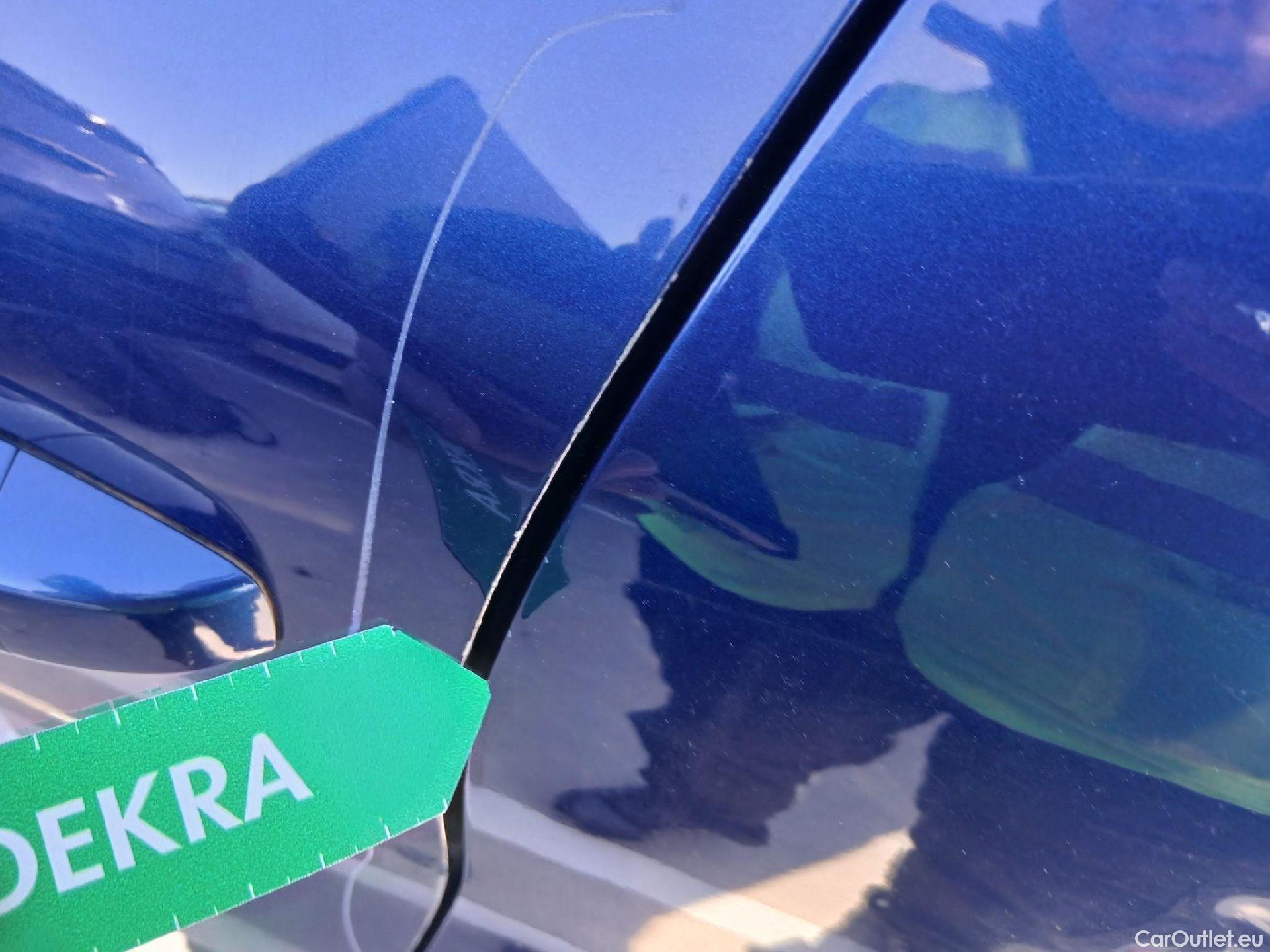  Renault  Captur RENAULT  / 2020 / 5P / todoterreno Intens TCe 90 #6