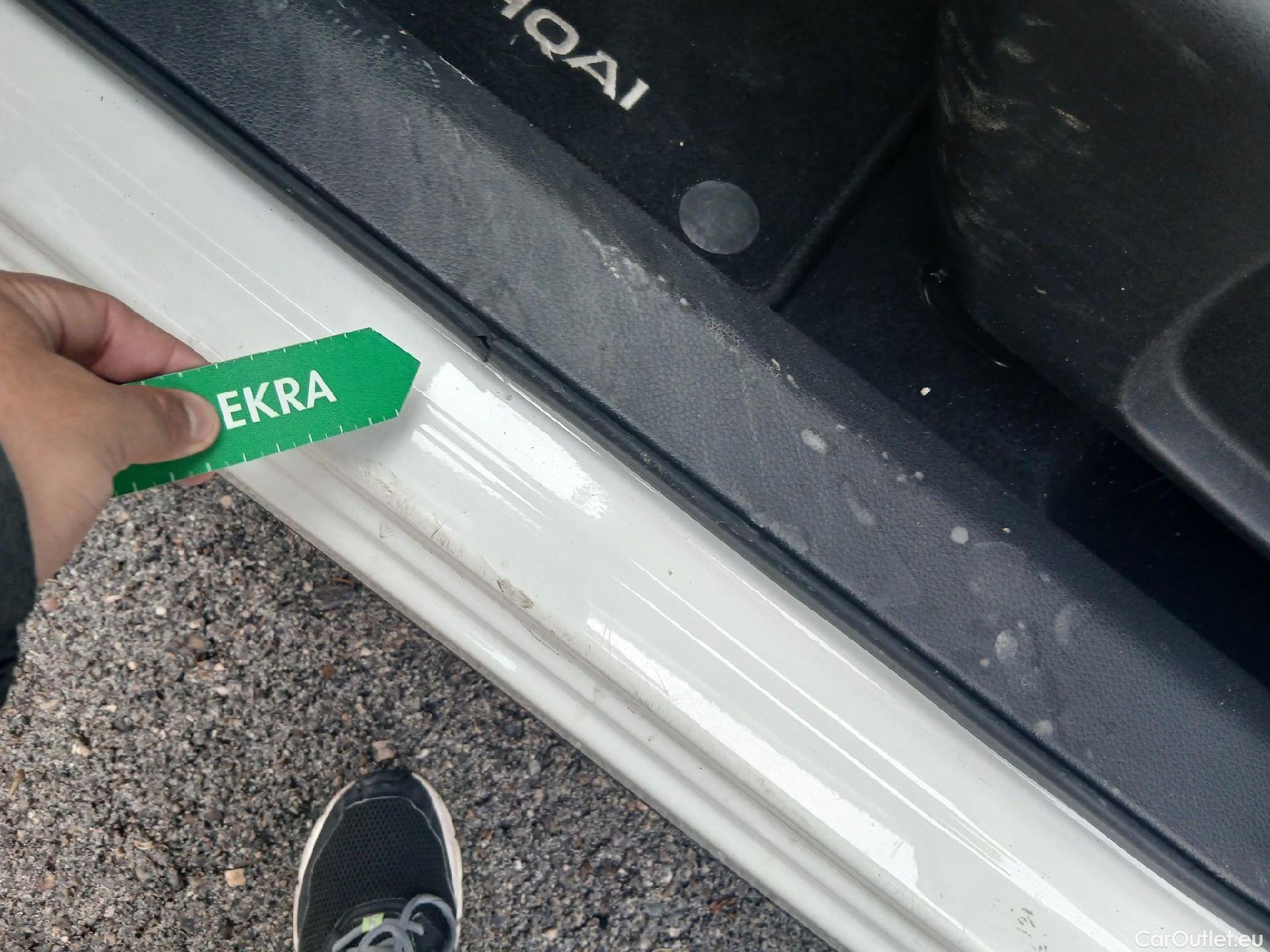  Nissan  Qashqai NISSAN  / 2017 / 5P / todoterreno DIG-T 103 kW (140 CV) E6D N-CONNECTA #4