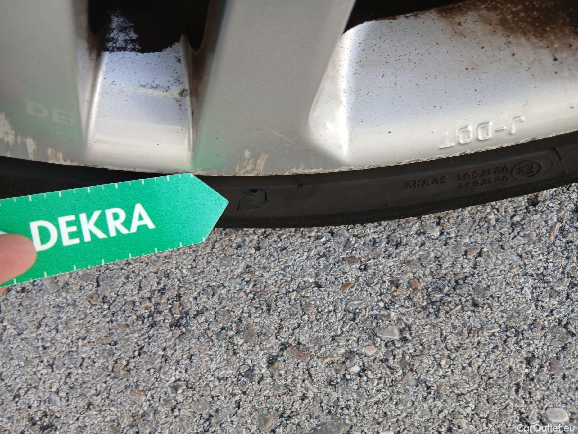  Nissan  Juke NISSAN  / 2014 / 5P / crossover dCi EU6 81 kW (110 CV) 6M/T N-CONNECTA #3