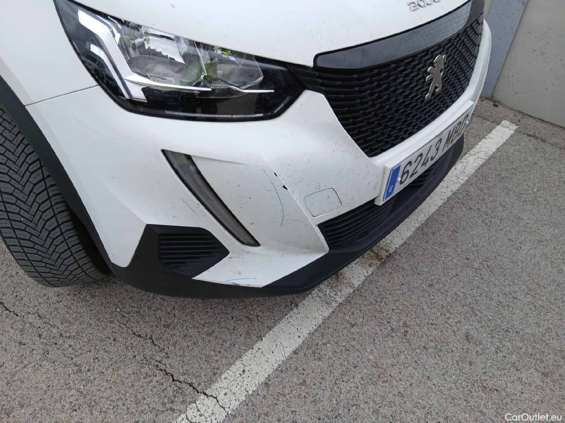  Peugeot  2008 PEUGEOT  / 2019 / 5P / todoterreno Active Pack BlueHDI 81kW (110CV) #2