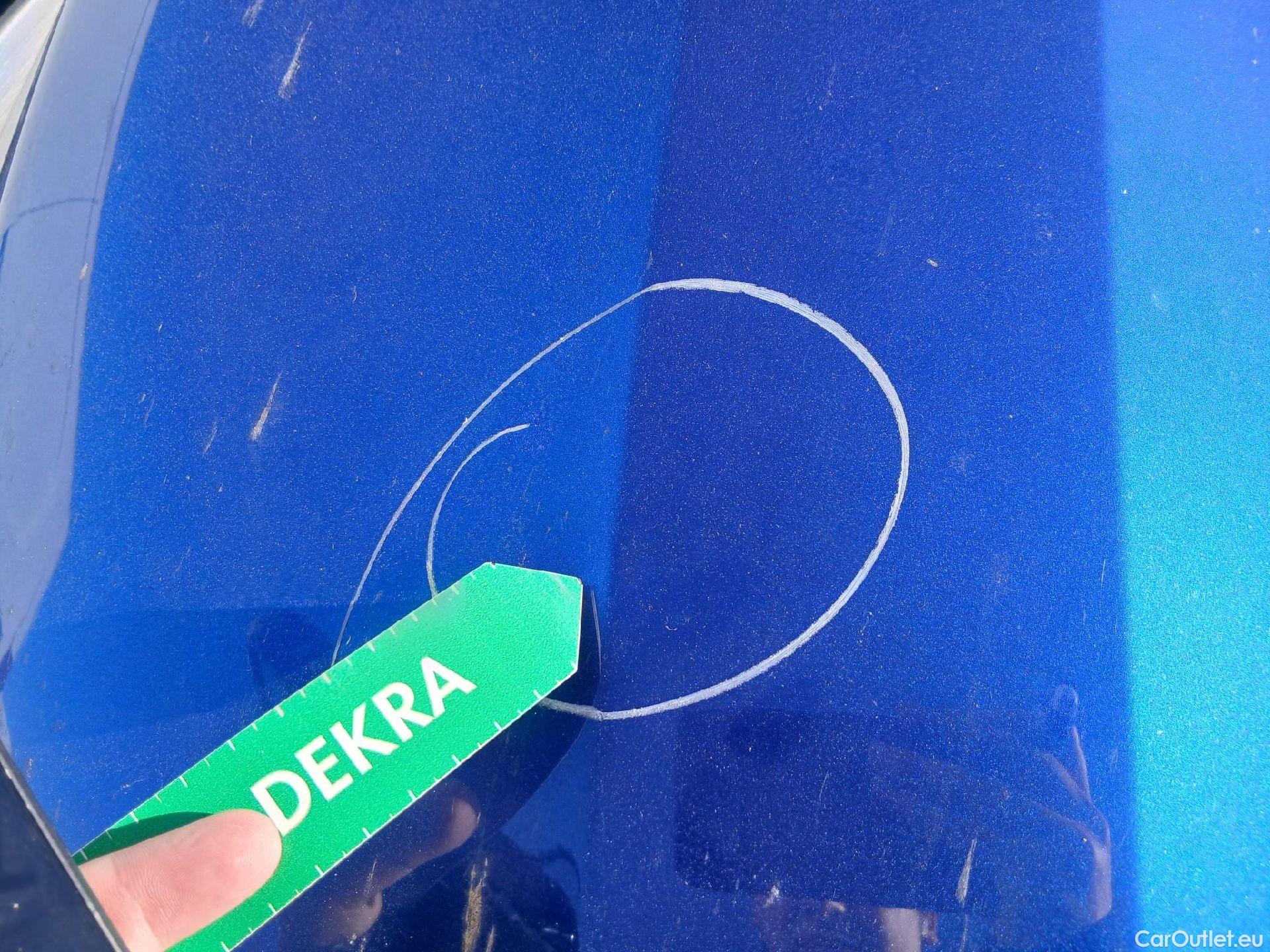  Renault  Captur RENAULT  / 2020 / 5P / todoterreno Intens TCe 90 #3