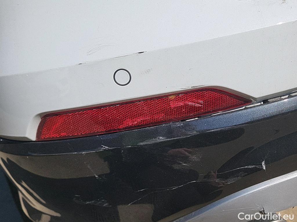  Audi  Q2 AUDI  / 2016 / 5P / todoterreno Design 30 TFSI 85kW (116CV) #20