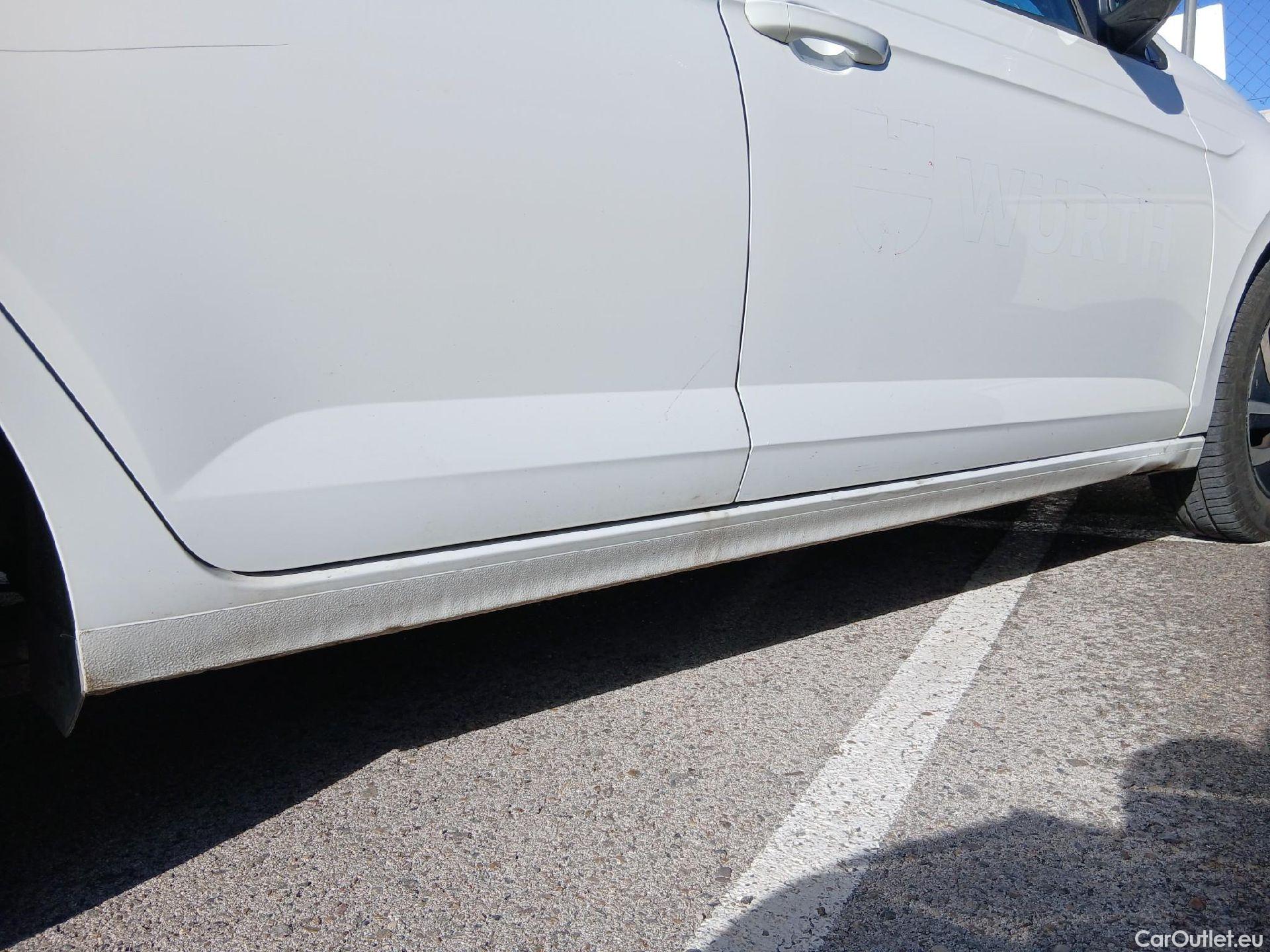  Volkswagen  Polo VOLKSWAGEN  / 2021 / 5P / berlina con portón Life 1.0 TSI 70kW (95CV) #35