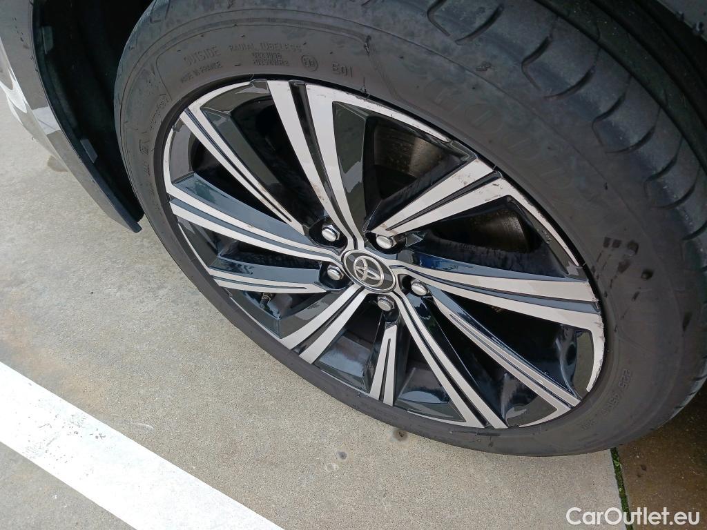  Toyota  Corolla TOYOTA  / 2019 / 5P / familiar 2.0 180H STYLE E-CVT TOURING SPORT #1