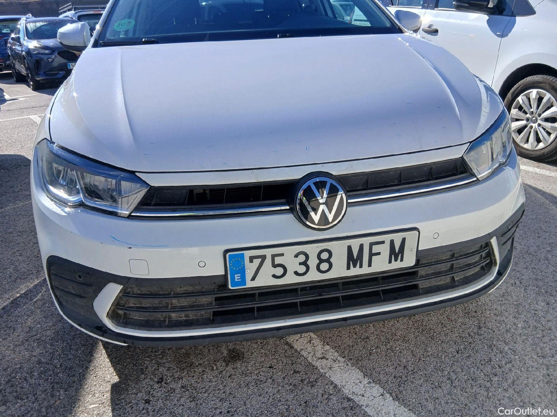  Volkswagen  Polo VOLKSWAGEN  / 2021 / 5P / berlina con portón Life 1.0 TSI 70kW (95CV) #4