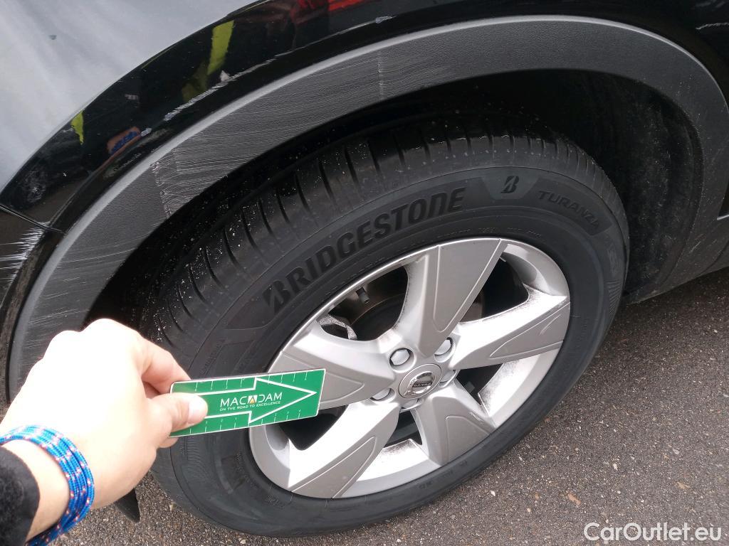  Volvo  XC 40 VOLVO XC40 / 2021 / 5P / todoterreno 1.5 T2 Essential Auto #8