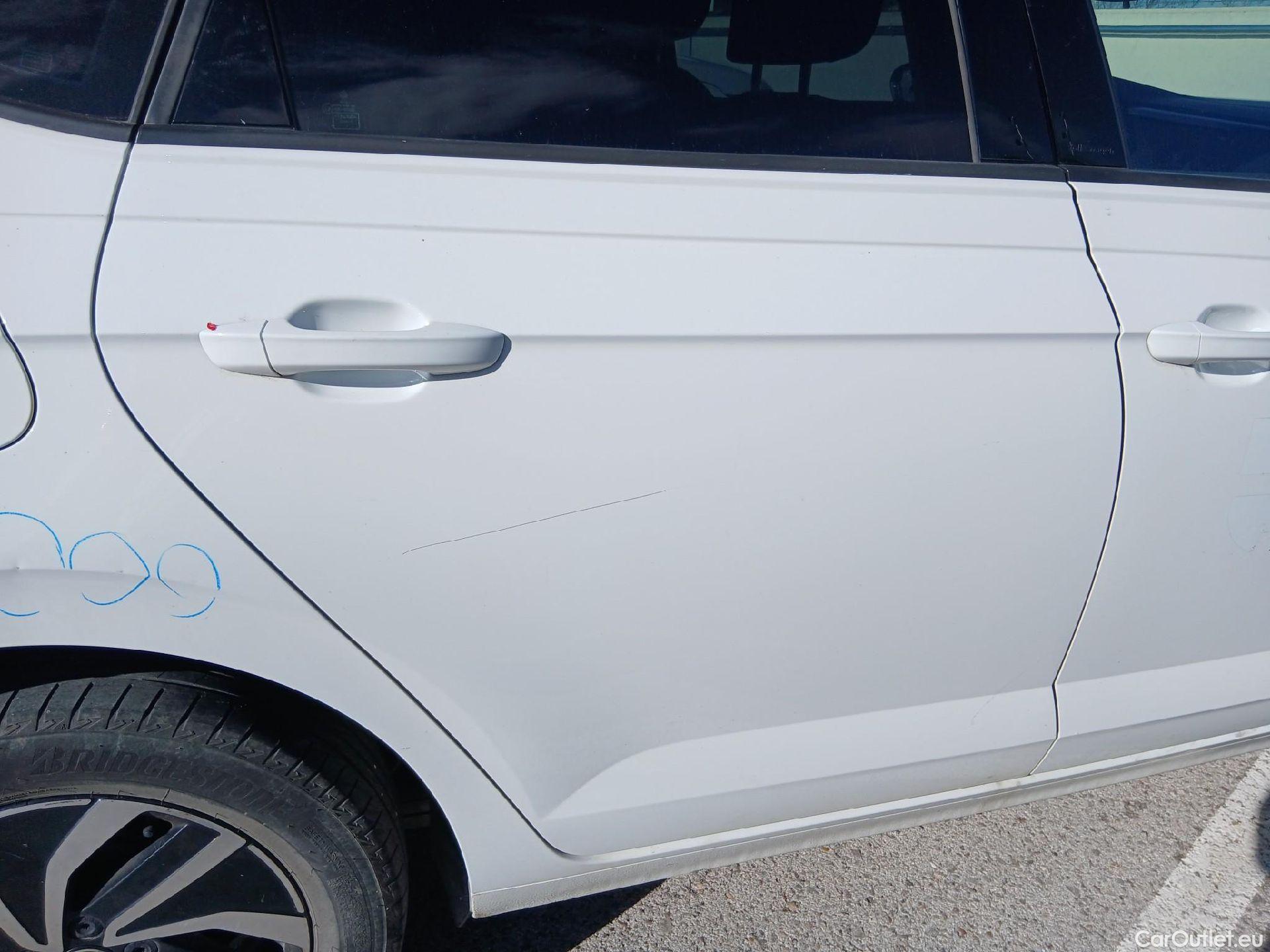  Volkswagen  Polo VOLKSWAGEN  / 2021 / 5P / berlina con portón Life 1.0 TSI 70kW (95CV) #28