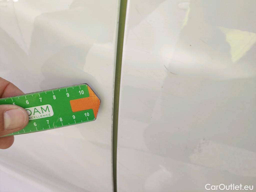  Volvo  XC 40 VOLVO XC40 / 2017 / 5P / todoterreno 1.5 T3 Momentum Pro #4