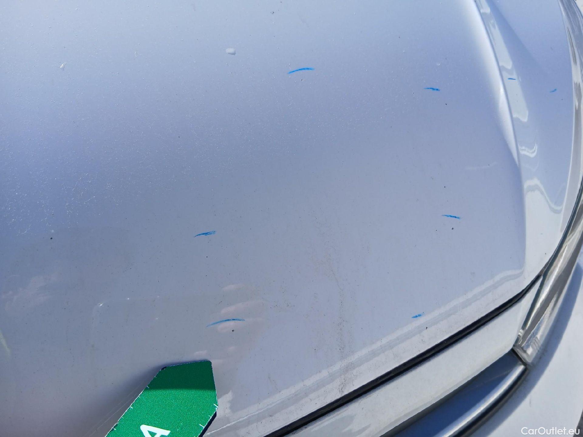  Volkswagen  Polo VOLKSWAGEN  / 2021 / 5P / berlina con portón Life 1.0 TSI 70kW (95CV) #2