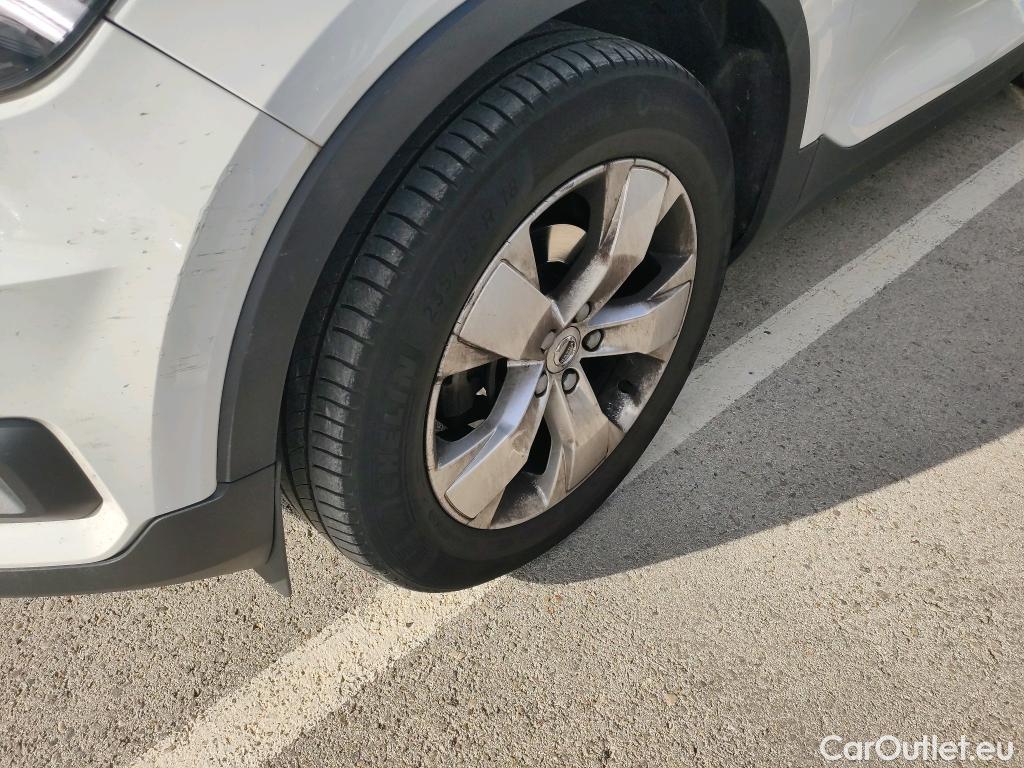  Volvo  XC 40 VOLVO XC40 / 2017 / 5P / todoterreno 1.5 T3 Momentum Pro #9