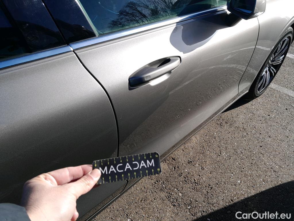  Volvo  V60 VOLVO  / 2018 / 5P / familiar 2.0 T6 AWD Recharge Inscription Auto #13