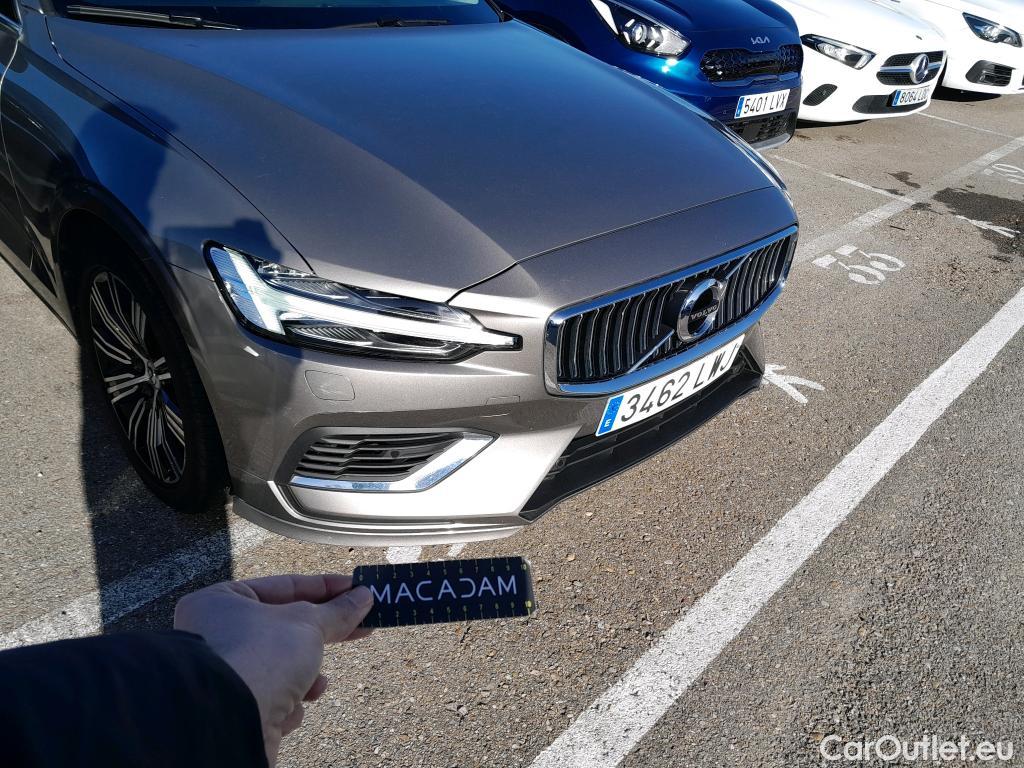 Volvo  V60 VOLVO  / 2018 / 5P / familiar 2.0 T6 AWD Recharge Inscription Auto #19