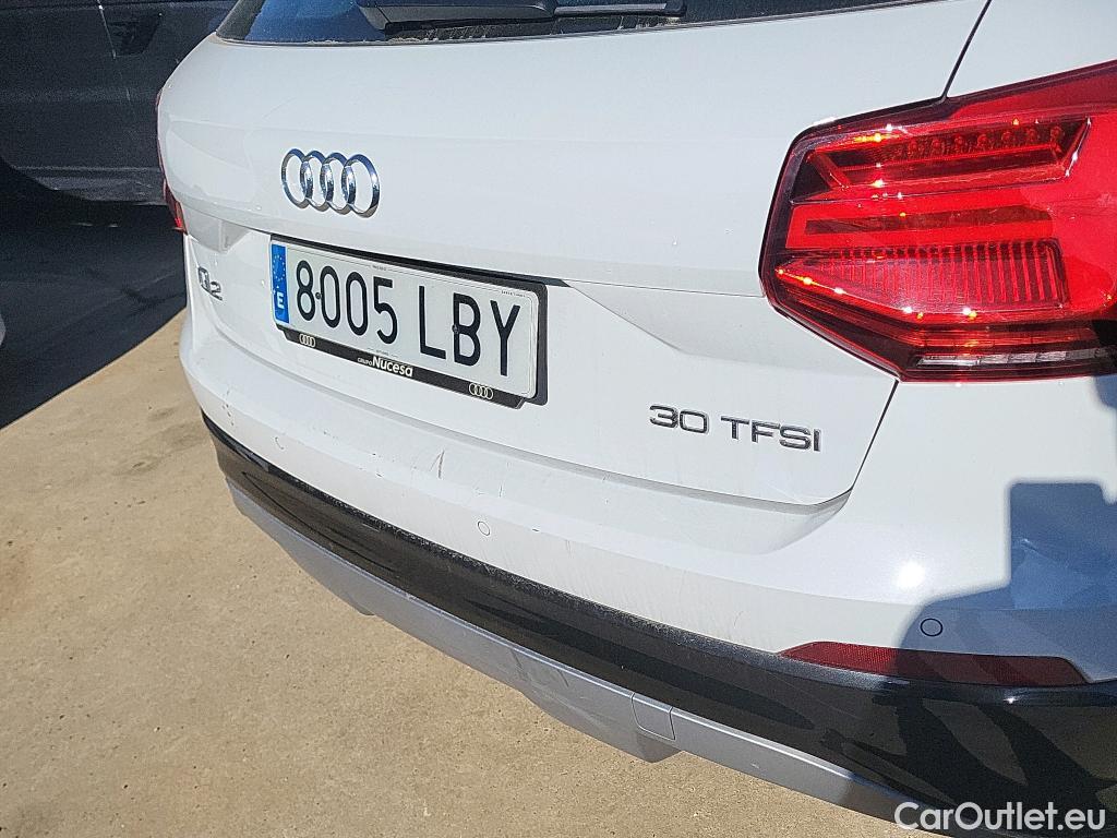  Audi  Q2 AUDI  / 2016 / 5P / todoterreno Design 30 TFSI 85kW (116CV) #7