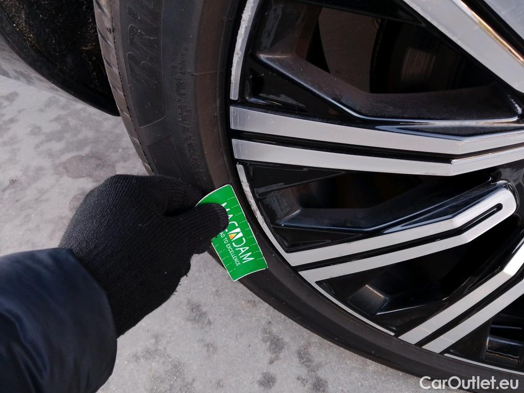  Volvo  XC90 VOLVO  / 2019 / 5P / todoterreno 2.0 T8 AWD Recharge Inscription Auto #6