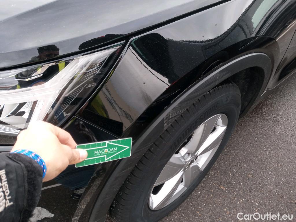  Volvo  XC 40 VOLVO XC40 / 2021 / 5P / todoterreno 1.5 T2 Essential Auto #28