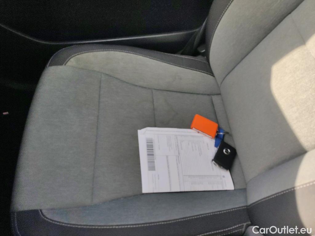  Volvo  XC 40 VOLVO XC40 / 2017 / 5P / todoterreno 1.5 T3 Momentum Pro #14