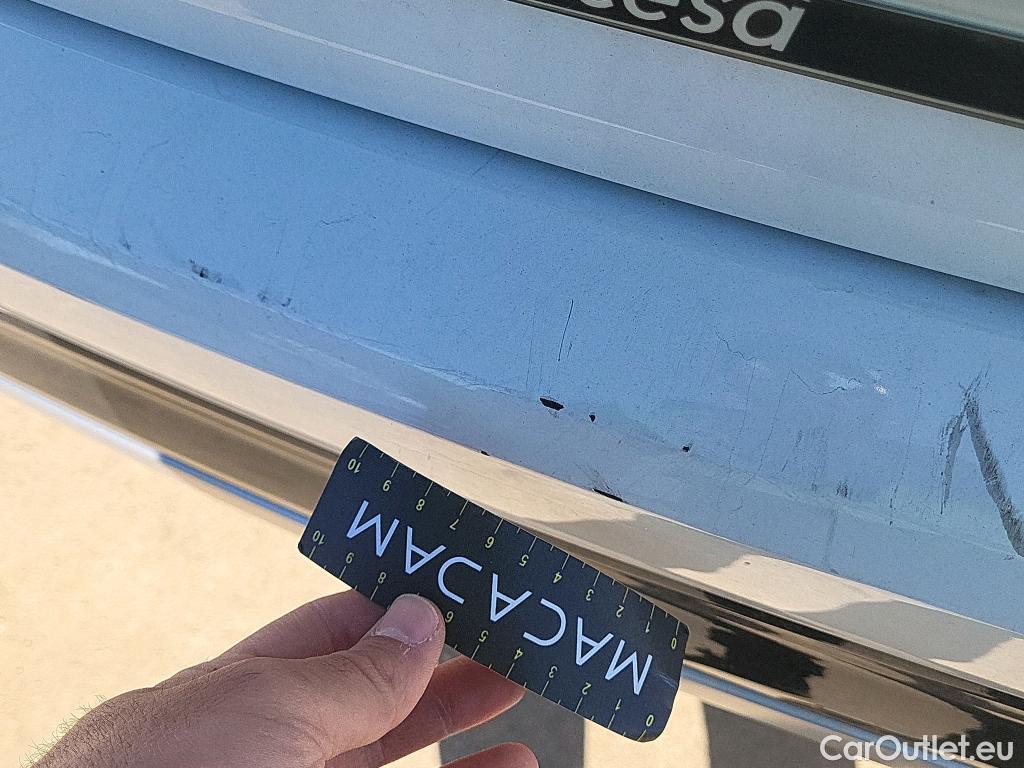  Audi  Q2 AUDI  / 2016 / 5P / todoterreno Design 30 TFSI 85kW (116CV) #8