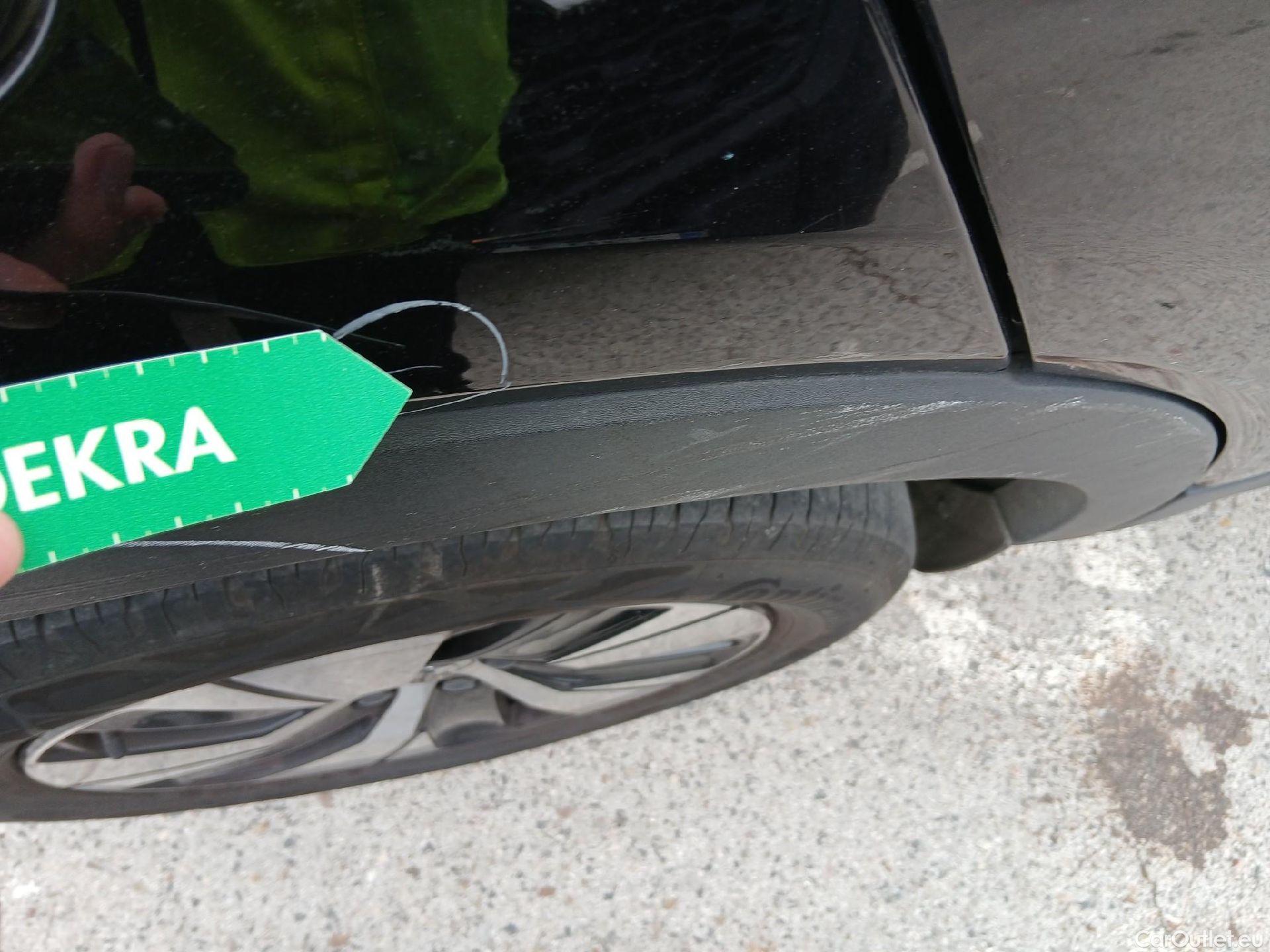  Volvo  XC 40 VOLVO XC40 / 2017 / 5P / todoterreno 1.5 T4 Twin Recharge Inscription Ex Auto #36