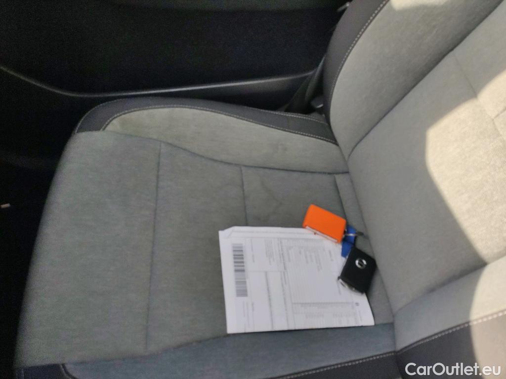  Volvo  XC 40 VOLVO XC40 / 2017 / 5P / todoterreno 1.5 T3 Momentum Pro #13