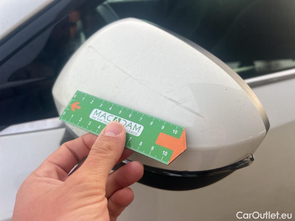  Nissan  Qashqai NISSAN  / 2021 / 5P / todoterreno DIG-T 116kW (158CV) mHEV Xtronic Acenta (AC2) #29