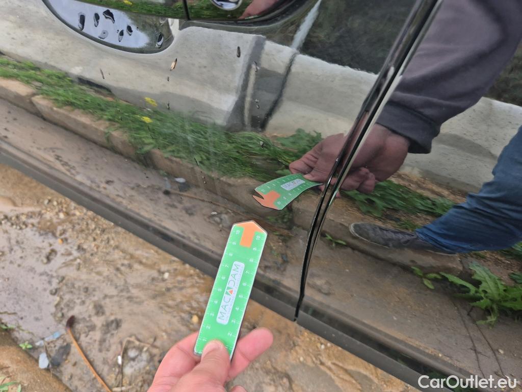  Hyundai  Konna HYUNDAI Kona / 2020 / 5P / todoterreno 1.6 GDI HEV Maxx DCT #2