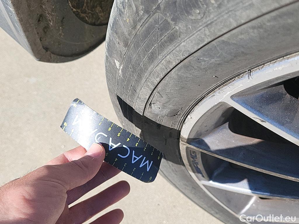  Mercedes  G-Klasee MERCEDES-BENZ GLE / 2018 / 5P / todoterreno GLE 350 de 4MATIC (Híbrido Enchufable) #4