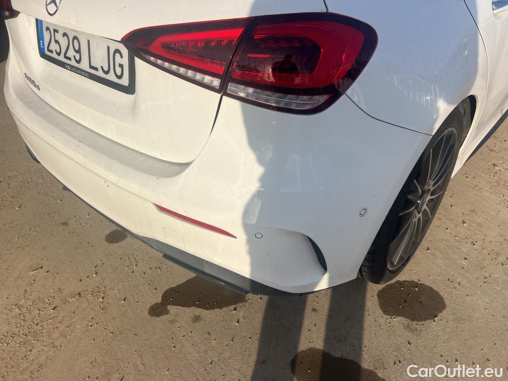  Mercedes  A-Klasse MERCEDES-BENZ Clase A / 2018 / 5P / berlina con portón A 180 d #13