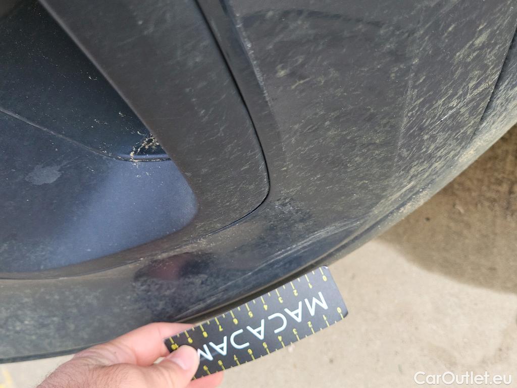  KIA  Sportage KIA  1.6MHEV Drive 100kW(136CV) 4x2(Crist Tintados) #34