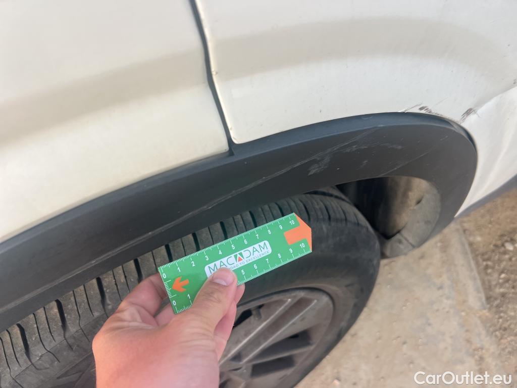  Nissan  Qashqai NISSAN  / 2021 / 5P / todoterreno DIG-T 116kW (158CV) mHEV Xtronic Acenta (AC2) #33