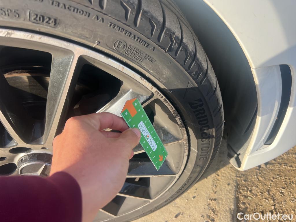  Mercedes  A-Klasse MERCEDES-BENZ Clase A / 2018 / 5P / berlina con portón A 180 d #8