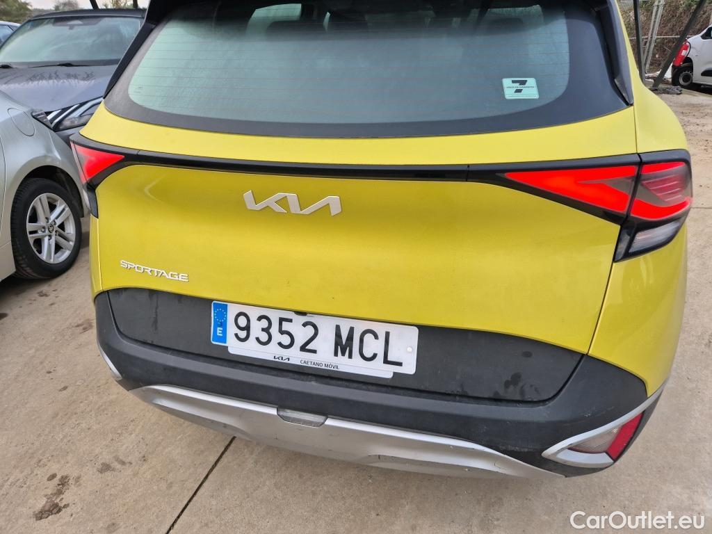  KIA  Sportage KIA  / 2022 / 5P / todoterreno 1.6 T-GDi 110kW (150CV) Concept 4x2 #30