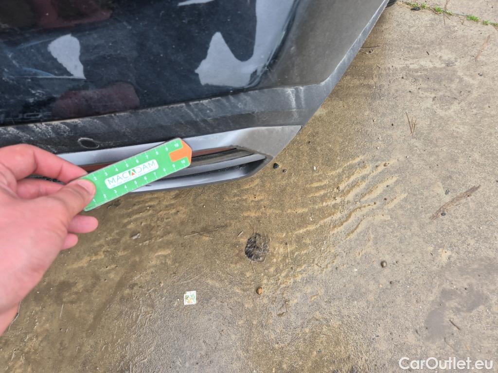  KIA  Sorento KIA  / 2020 / 5P / todoterreno 1.6 T-GDi HEV Plus Edition 4x2 7pl(SP) #32