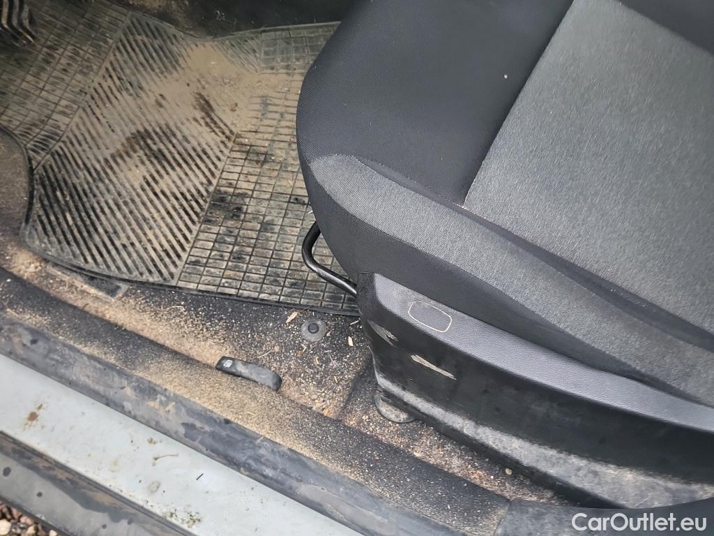  Dacia  Duster DACIA  / 2018 / 5P / todoterreno Essent. Blue dCi 85kW (115CV) 4X2 #7