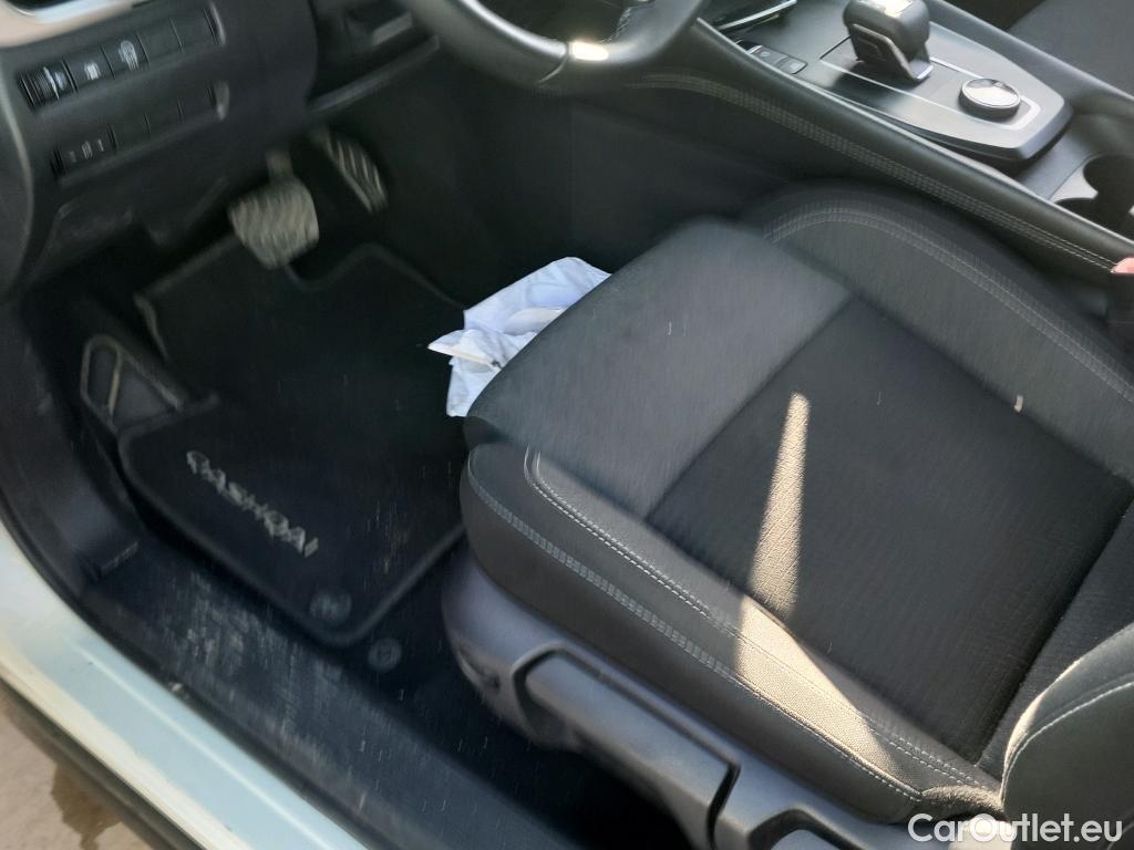  Nissan  Qashqai NISSAN  / 2021 / 5P / todoterreno DIG-T 116kW mHEV Xtronic 4x4 N-Connecta #28