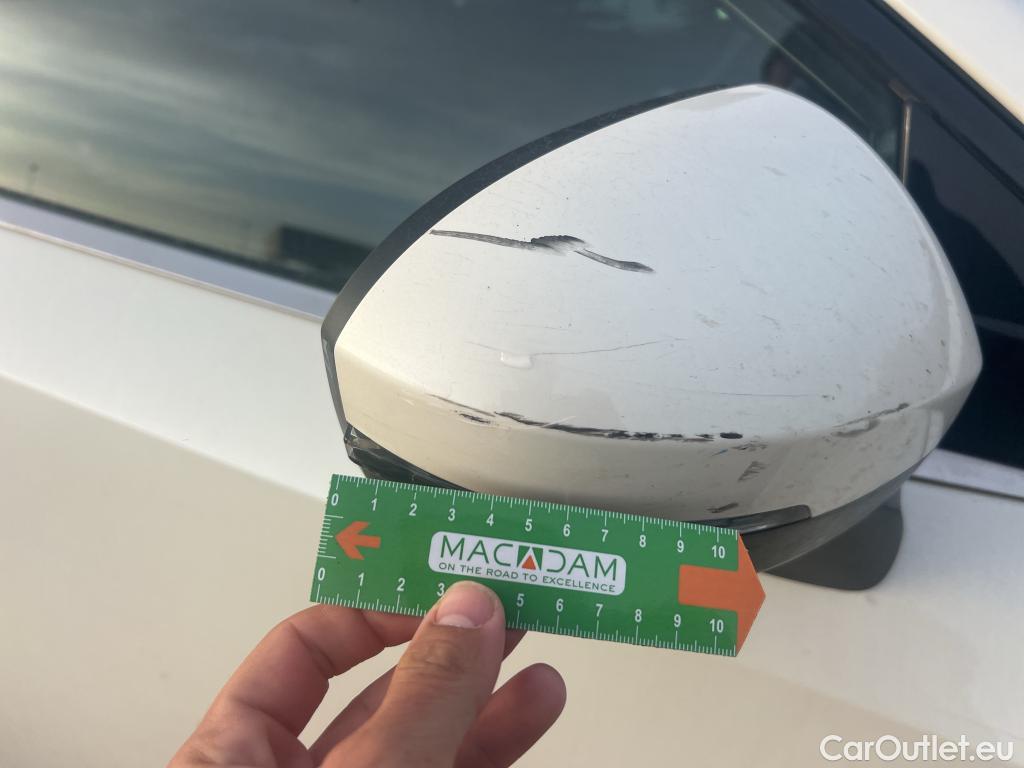  Nissan  Qashqai NISSAN  / 2021 / 5P / todoterreno DIG-T 116kW (158CV) mHEV Xtronic Acenta (AC2) #31