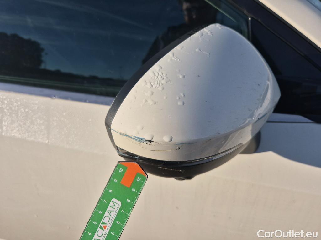  Nissan  Qashqai NISSAN  / 2021 / 5P / todoterreno DIG-T 116kW mHEV Xtronic Tekna #18