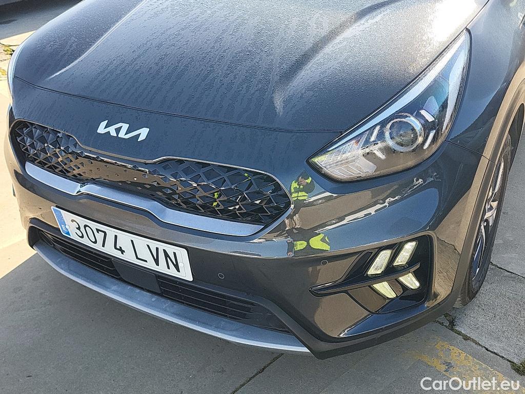  KIA  Niro KIA  / 2019 / 5P / crossover 1.6 GDi PHEV 104kW (141CV) Drive #24