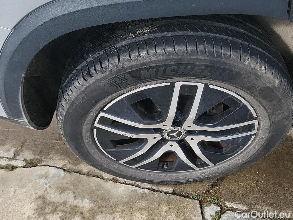  Mercedes  GLA MERCEDES-BENZ  / 2020 / 5P / todoterreno  250 e #5