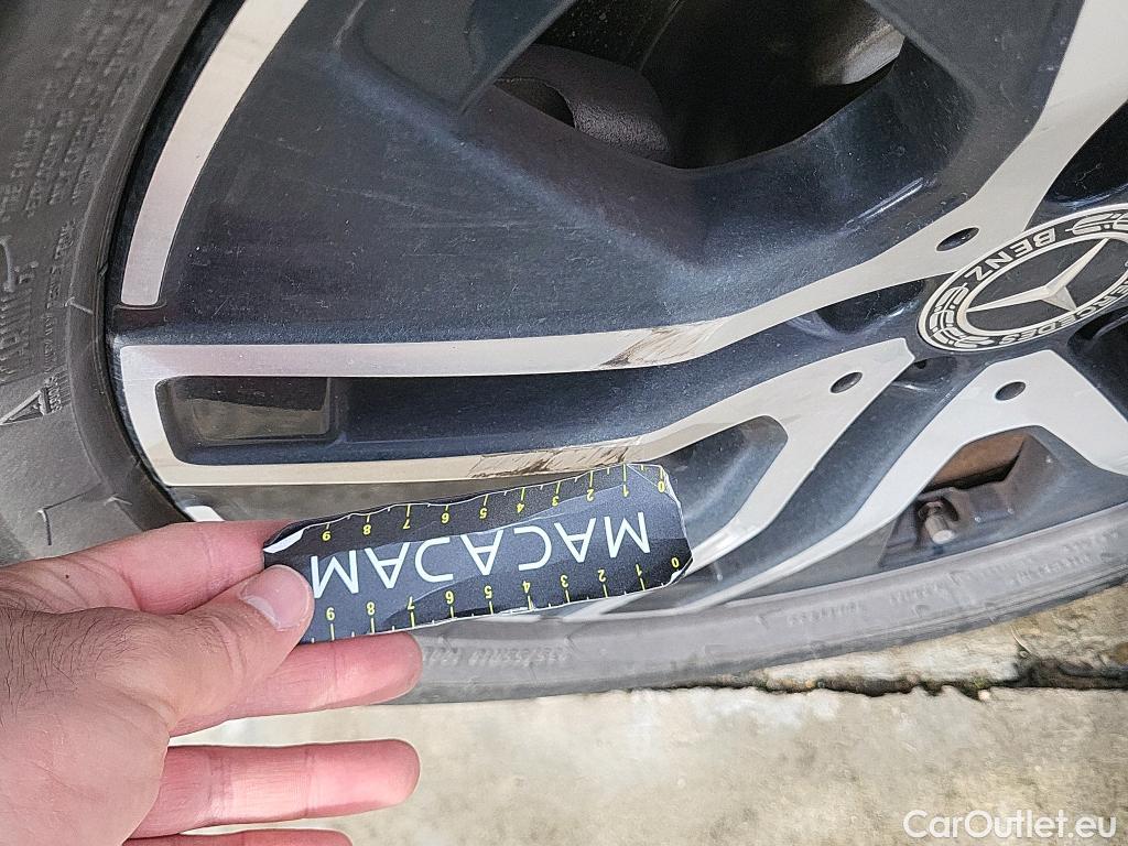  Mercedes  GLA MERCEDES-BENZ  / 2020 / 5P / todoterreno  250 e #6