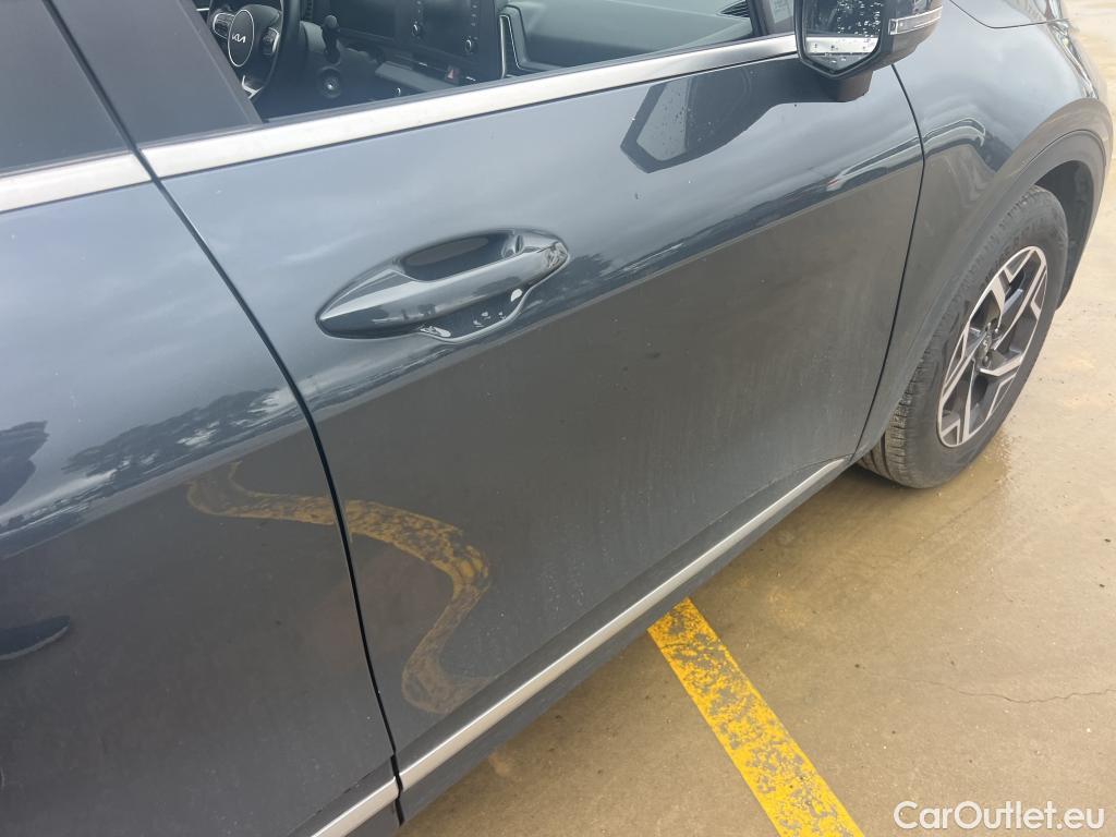  KIA  Sportage KIA  / 2022 / 5P / todoterreno 1.6 T-GDi 110kW (150CV) Concept 4x2 #3