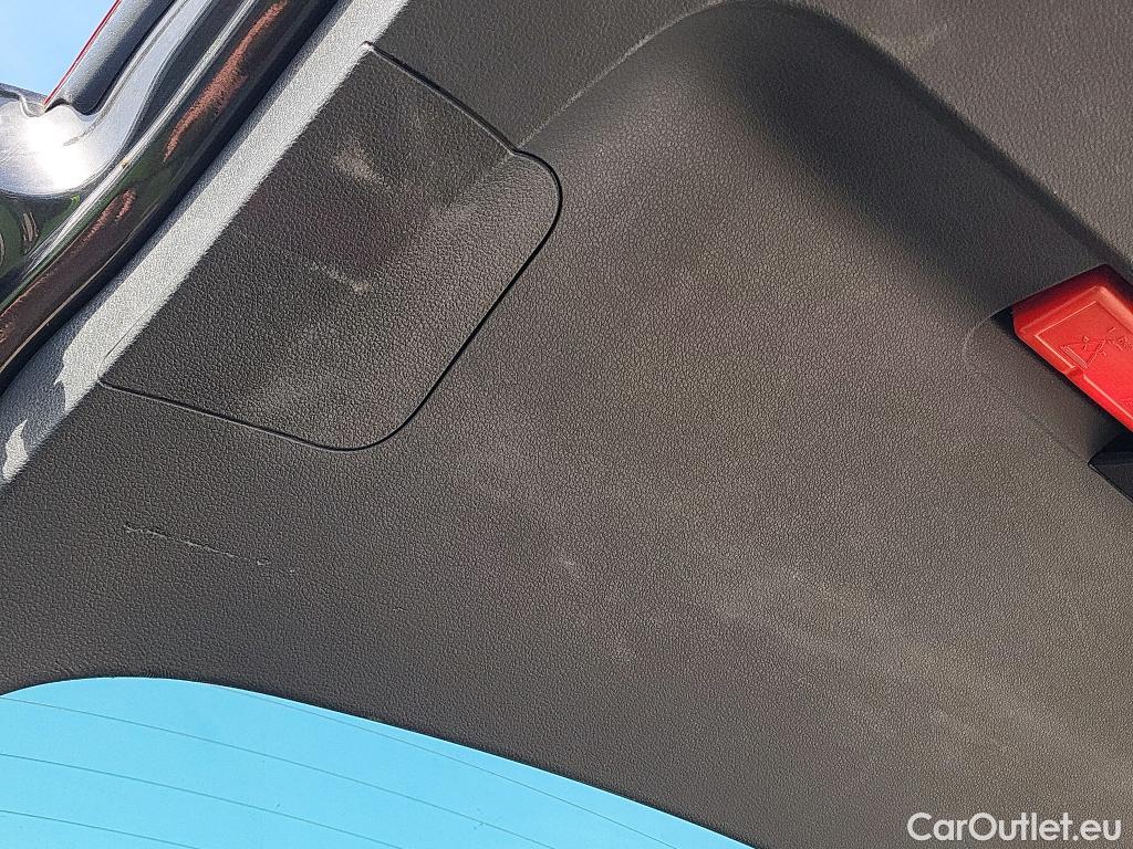  Volkswagen  Passat VOLKSWAGEN  / 2019 / 5P / familiar Variant Executive 2.0 TDI 110kW DSG #15