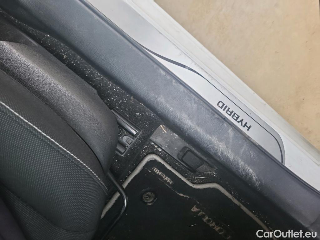  Toyota  Corolla TOYOTA  1.8 125H ACTIVE TECH E-CVT #3