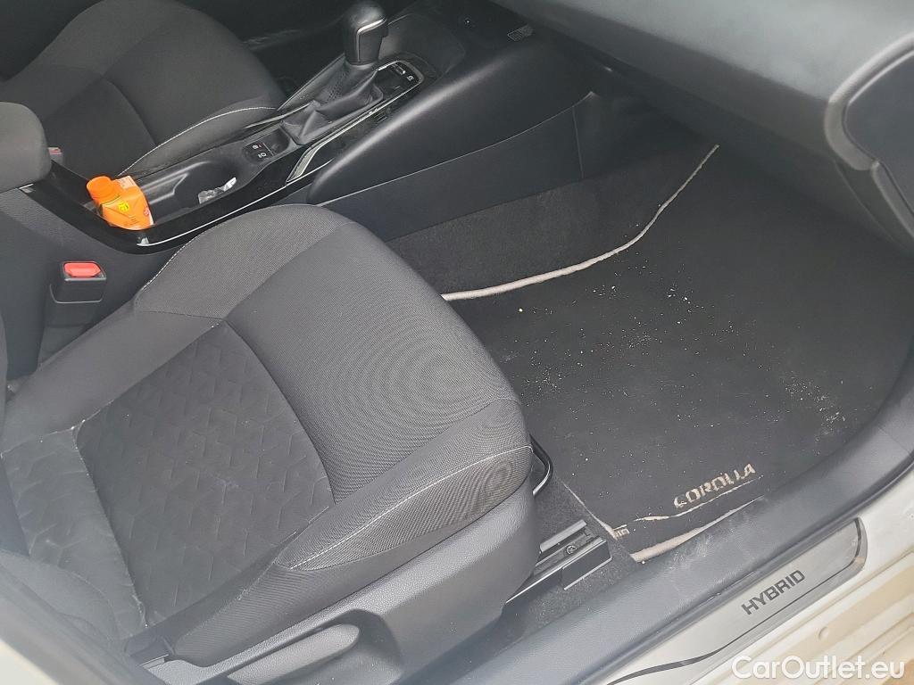  Toyota  Corolla TOYOTA  1.8 125H ACTIVE TECH E-CVT #17