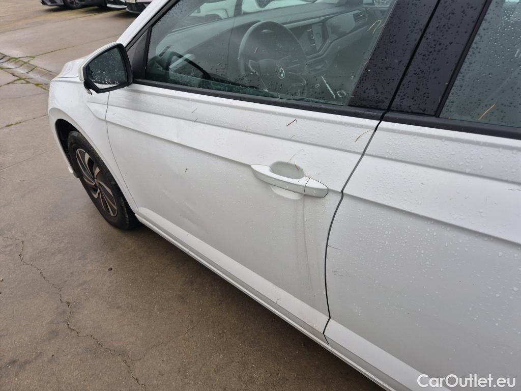  Volkswagen  Polo VOLKSWAGEN  / 2021 / 5P / berlina con portón Life 1.0 TSI 70kW (95CV) #6