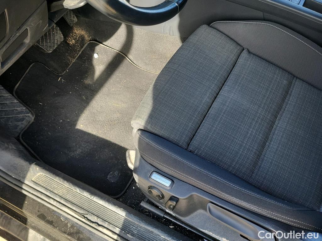  Volkswagen  Passat VOLKSWAGEN  / 2019 / 5P / familiar Variant Executive 2.0 TDI 110kW DSG #23