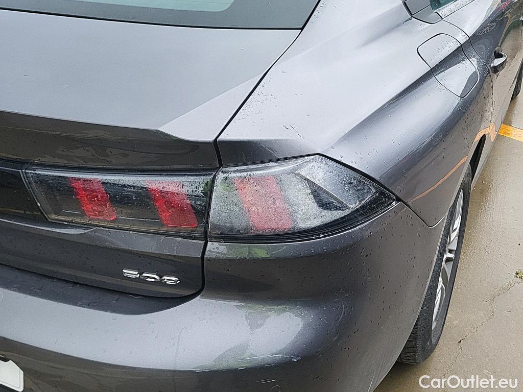  Peugeot  508 PEUGEOT  / 2018 / 5P / berlina con portón 5P Active Pack BlueHDi 130 S&S EAT8 (AC) #1