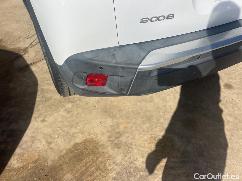  Peugeot  2008 PEUGEOT  / 2019 / 5P / todoterreno Active BlueHDI 81kW (110CV) #23