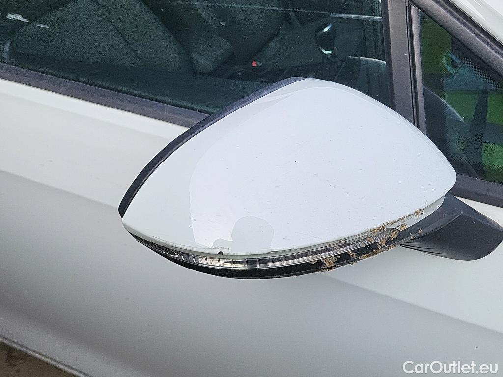  Volkswagen  Golf  VIII Berlina 2.0 TDI 115CV MT6 E6d #24