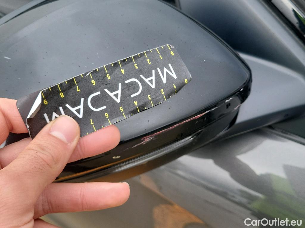  Peugeot  508 PEUGEOT  / 2018 / 5P / berlina con portón 5P Active Pack BlueHDi 130 S&S EAT8 (AC) #25